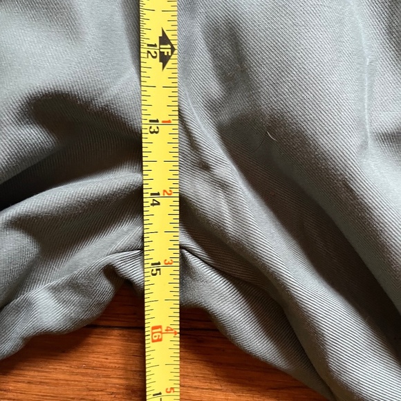 NWOT Enza Costa Sage Pleated Oversized Cargo Pant Size 26 (RUNS LARGE) Flawless - Picture 11 of 16